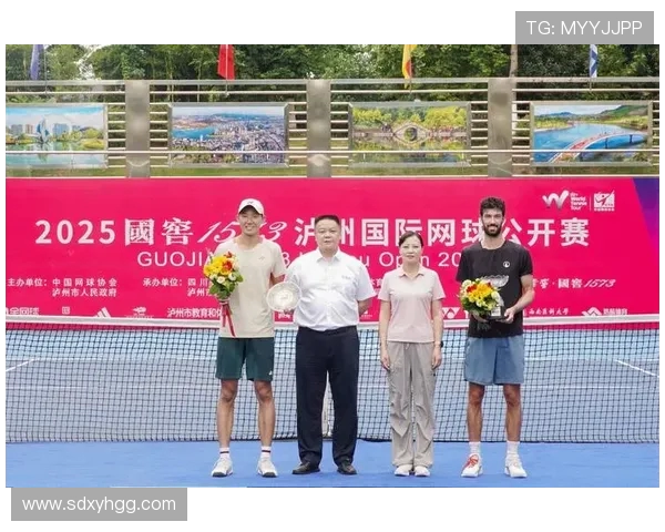 印尼名将贾尼斯横扫泸州公开赛 包揽女单女双双冠(1)